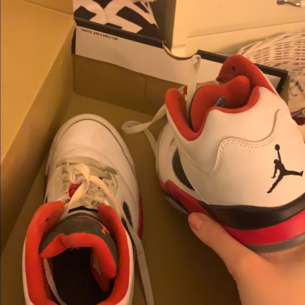 Jordan Retros - Picture 2 of 3